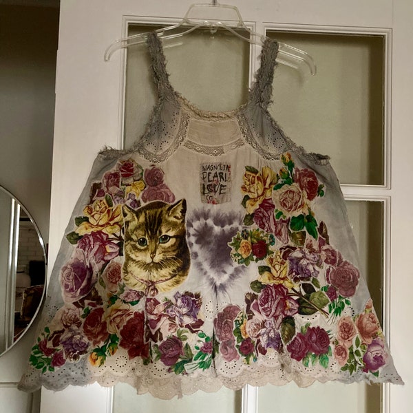 Magnolia Pearl Ronstadt Appliqué Cat Amor Tank 277