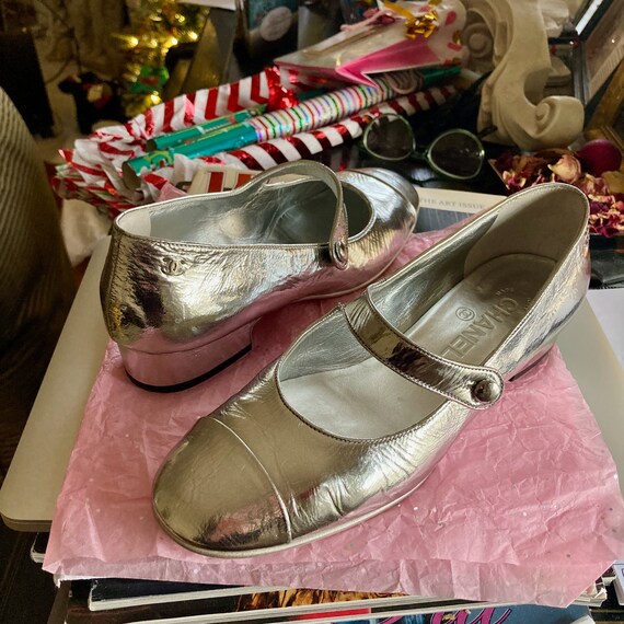 CHANEL Silver Metallic Goatskin Mary Janes Cap Toe CC Logo