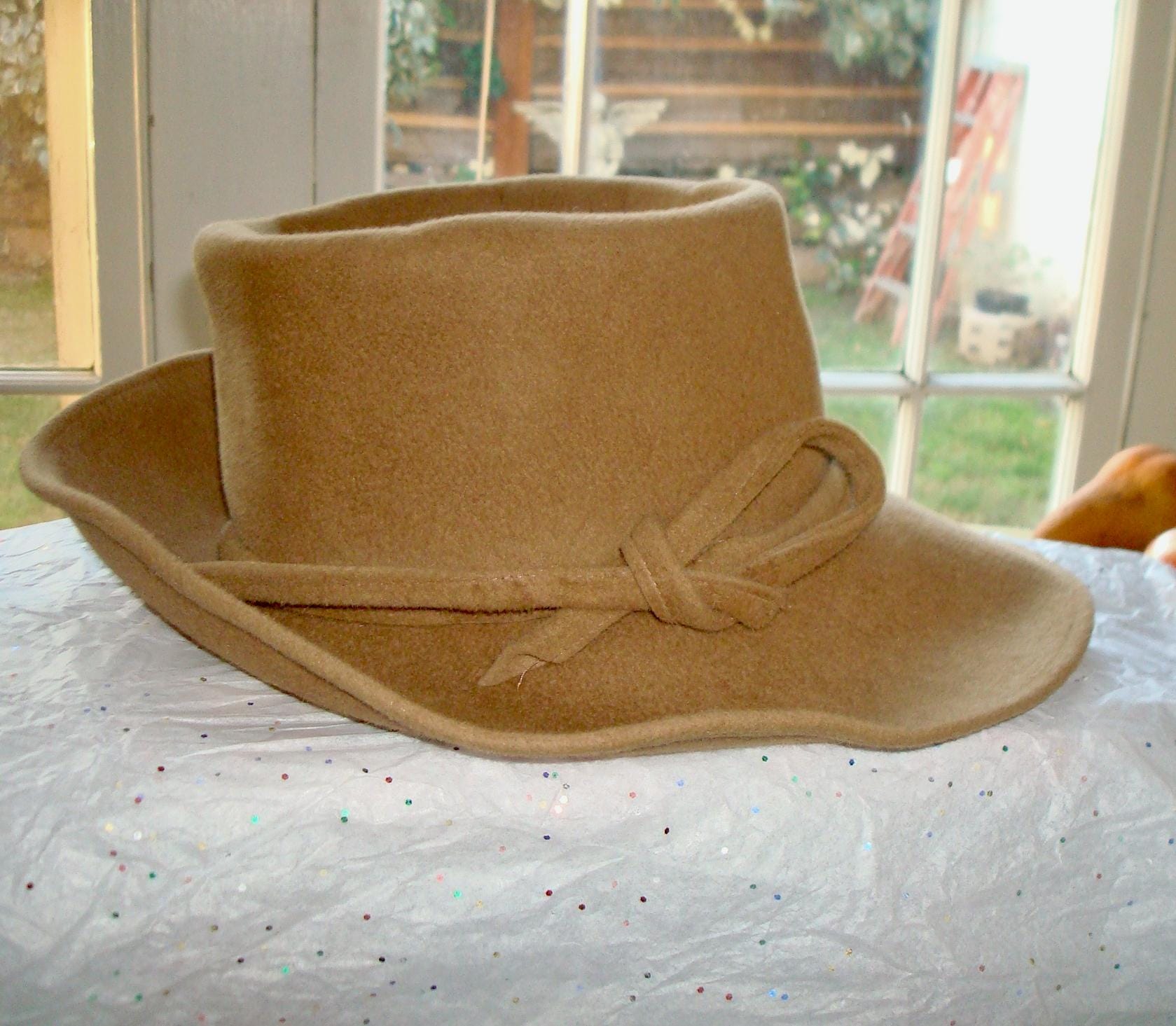 Vtg Soprattutto Cappelli Brown 100% Wool Felt Hat Bow Accent Made in Italy Cappelli 100% Wool Hats for Women for sale | eBay main image 3