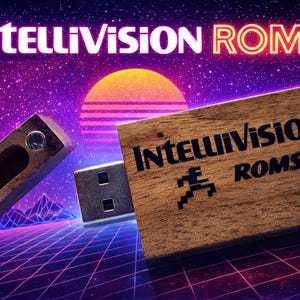 Memoria USB 2.0 Intellivision con acabado de madera. Disponible en 4 GB y 8 GB.