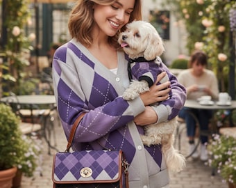 Pull cardigan en tricot à losanges violet, ensemble chemise et sac à main violet pour animal de compagnie, haut léger à col en V, style grand-mère, style preppy.
