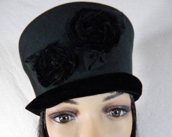 1940's BLACK PILLBOX HAT Velvet Roses & Trim Size medium large 22-23"