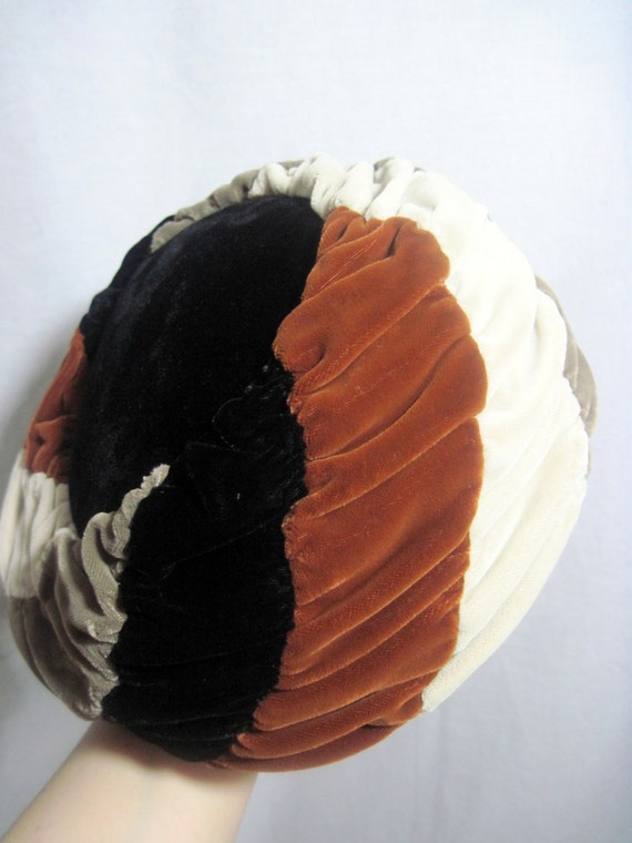 1960's Velvet PILLBOX HAT by MARILYN Union Made i… - image 4