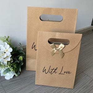 Com amor - Sacola de presente personalizada para lembrancinhas de festa, média, pequena, sacola de papel kraft, aniversário, despedida de solteira, chá de bebê, casamento, aniversário