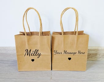 Sac cadeau prénoms à personnaliser, Sac cadeau baby shower, Sac cadeau pour une occasion spéciale, Cadeau pour elle, Emballage minimaliste et élégant, Sac en papier marron