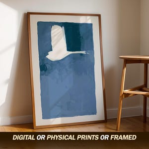 Abstrakter Vogel Poster, minimalistische blaue Wandkunst, moderner Naturdruck, beruhigendes ästhetisches Dekor, ruhige Landschaftskunst, ruhiges Statement-Piece