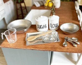 mini dollhouse kitchen