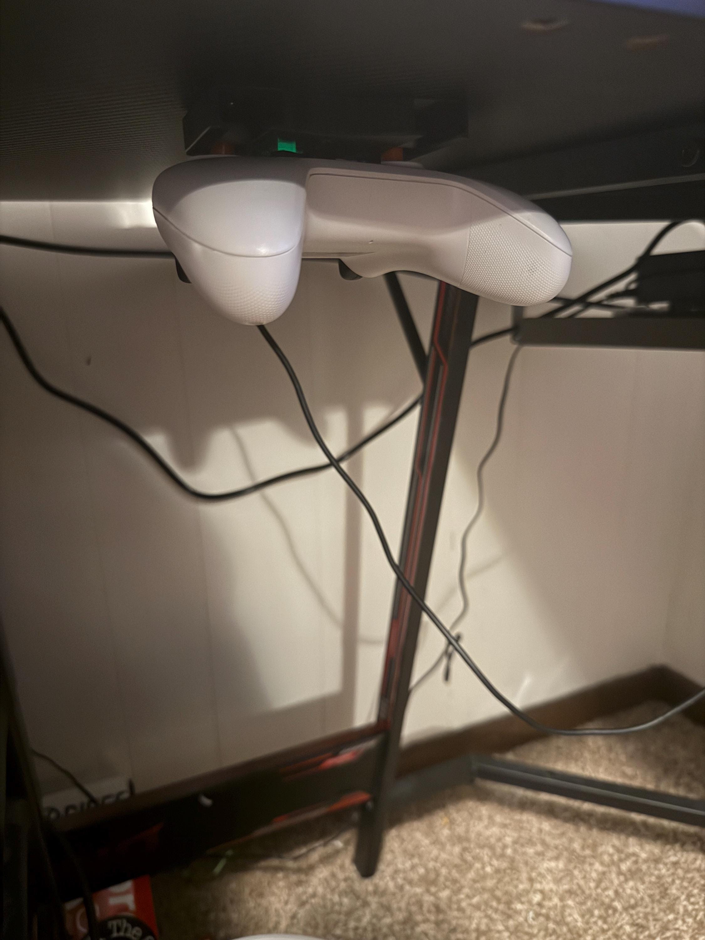 Xbox Controller Under-desk Mount – Hidden Gamepad Holder for a Clean ...
