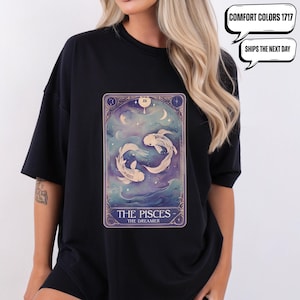 Tarot Karte Komfort Farben Tee dunkel Academia Fische Geschenk Tarot Shirt Sternzeichen Shirt Astrologie mystisch Horoskop Geschenk spirituelle Grafik tee