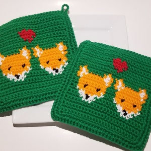 Foxes in Love Potholders - Fox Orange, Green - Crochet Potholders, Pot Holders, Hotpads, Hot Pads, Trivet Set of Two, Kitchen, Potholders