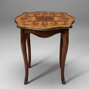 Vintage table bedside florentine trays antique luxury handmade decoration baroque art deco Italy brass wood coffee design regency design