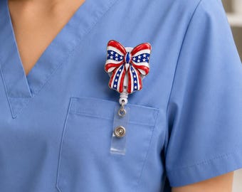 Portabadge a forma di fiocco patriottico americano, porta badge con nastro a bandiera americana, clip retrattile con stelle rosse, bianche e blu, regalo per infermiere per il 4 luglio
