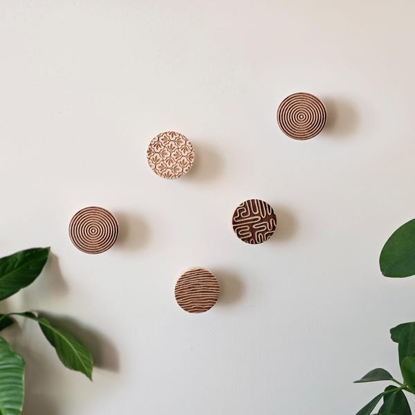 Boho träväggkrok: Geometrisk mandala klädhängare