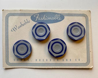 NOS 1960’s Large Modern Navy Blue Buttons (4)