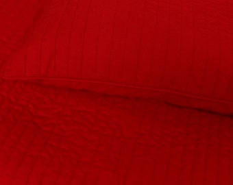 Handmade Red Patchwork Cotton Quilt: Reversible Bohemian Bedding
