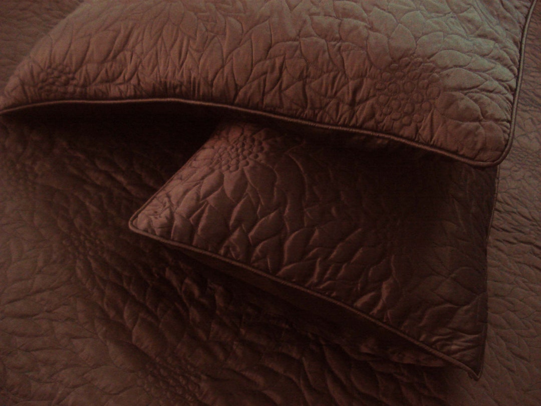 Cotton Chocolate Brown King Size Quilted Bedspread With 2 Pillows in