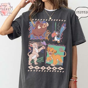 Maglietta vintage anni '90 Disney Il Re Leone Simba e Timon Comfort Colors, Maglietta vintage Il Re Leone, Maglietta retrò Hakuna Matata, Magliette per la famiglia Disney