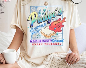 リロ＆スティッチ パッジが天気をコントロール シャツ コンフォートカラー、パッジフィッシュTシャツ、ファミリーお揃いシャツ、マジックキングダムトリップTシャツ