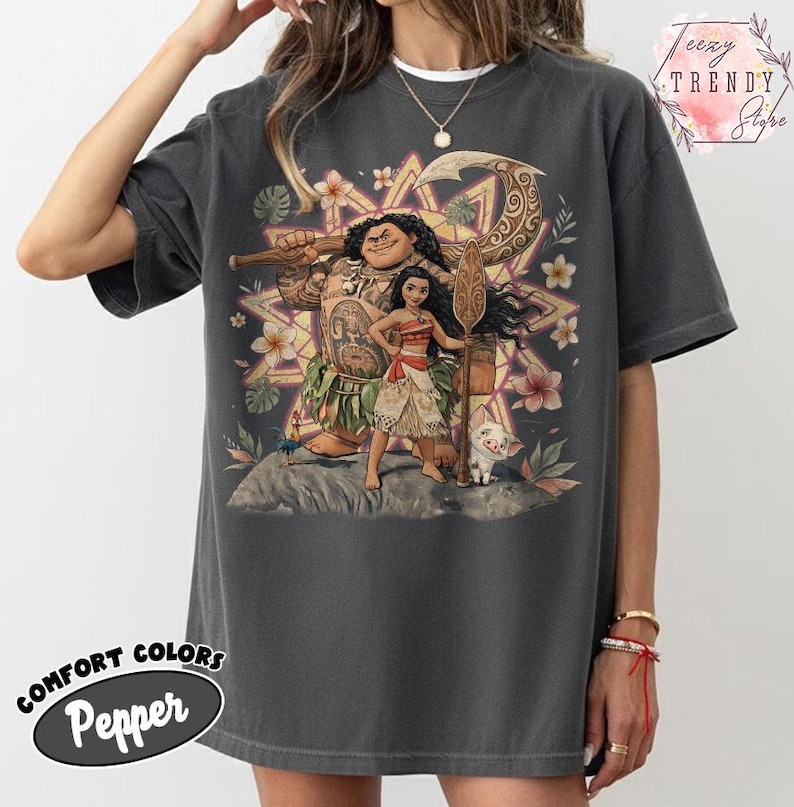Maglietta Moana e Maui in stile retrò Comfort Colors, maglietta Disney Moana Princess Pua Hei Hei, maglietta per famiglie Disneyland, maglietta Disney per bambina, regalo da principessa Pepper/Dark Heather