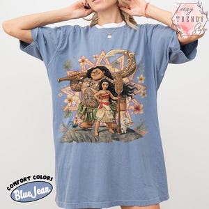 Pu&ograve; includere: Un cartello in legno rustico con la scritta "Welcome to our home" in lettere bianche. Il cartello presenta una finitura invecchiata e un design semplice e invitante, perfetto per l'arredamento della porta d'ingresso.