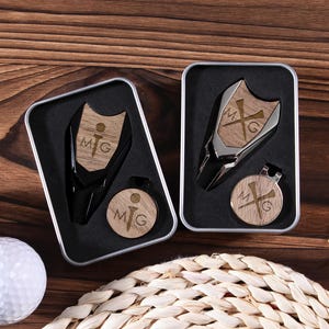 Personalisiertes Divot-Werkzeug-Set für Frauen, Papa, Trauzeuge, Trauzeugen und Trauzeugen - Golfball Marker
