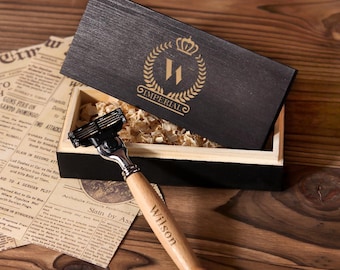 Birthday Gift Personalized Razor with Wood Handle - Groomsmen Gift Set, Wedding Favor, Best Man Gift, Bachelor Party Gift, Gift for Men