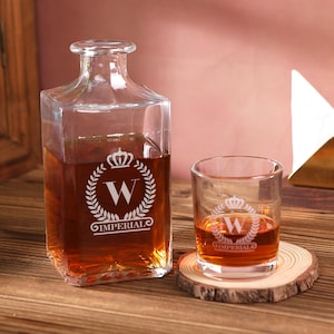 Custom Engraved Decanter, Personalized Father&#39;s Day Gift, Custom Barware  For Men, 28.7 oz Bourbon Bottle