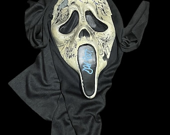 Scream 7 Cast Handsigned Ghostface Mask With A Certificate Of Authenticity