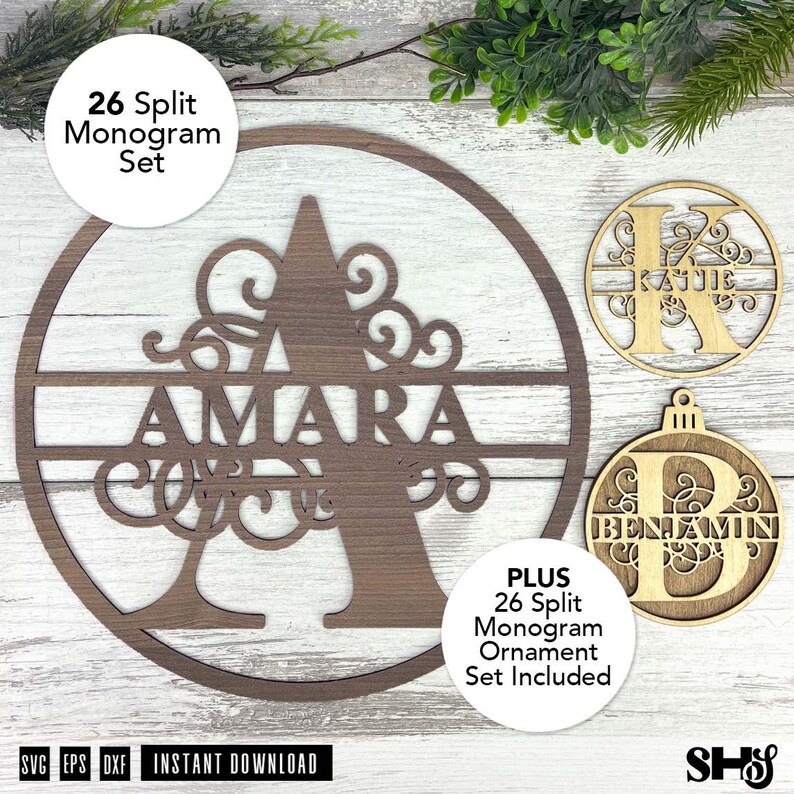 Op de afbeelding: Een groot donkerbruin rond houten monogram met de letter A en de naam AMARA, vergezeld van twee kleinere ronde houten ornamenten in een lichte houtkleur met de letters K en B en de namen KATIE en BENJAMIN in het midden.