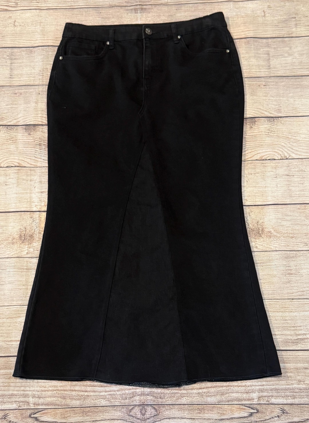 Solid Black Skirt-Waist 34