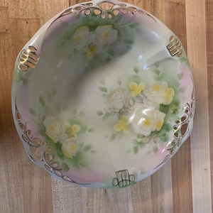 Vintage Royal Bayreuth - K & L Bavaria Yellow Rose Serving Bowl