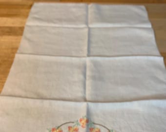 Vintage Hand Embroidered Bath Guest Hand Towel