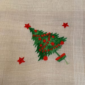 Vintage Christmas Machine Stitched Hankie Handkerchief