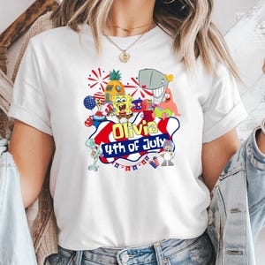 Maglietta personalizzata con il divertente cartone animato Spongebob, maglietta con il cartone animato dell'Indipendenza, 4 luglio Spongebob, maglietta con il cartone animato americano, maglietta per il Giorno dell'Indipendenza