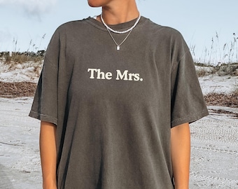 The Mrs Shirt, Personalized Bride Tee, Bachelorette Party Shirt, Newlywed Shirt, Bridal Shower Gift, Honeymoon Top, Bachelorette Party Tee
