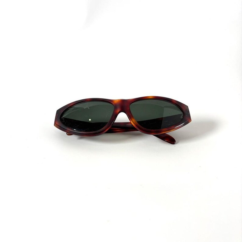 Lunettes de soleil oeil de chat Ray-Ban écaille de tortue vintage | Lentilles UV italiennes des années 90 image 2