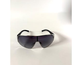 Vintage Gucci Shield Sunglasses GG Pattern Designer Fashion Made In Italy