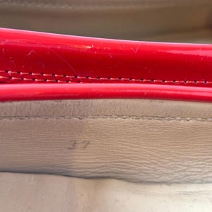 Mocassini italiani vintage Tod's in pelle verniciata rossa immagine 5