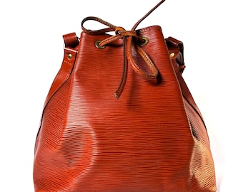 Vintage Louis Vuitton Epi Noé Brown Leather Everyday Bucket Bag - Made in France