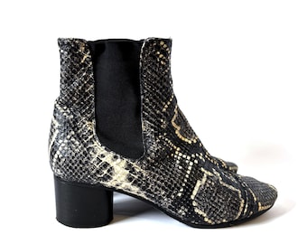 Isabel Marant Gray Snakeskin Chelsea Boots – Python Print Ankle Booties, French Designer, size 35