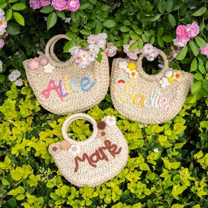 Stroh-Einkaufstasche, Boho Strandtasche mit Namensstickerei, personalisierte Strohtasche, Geschenke für Mädchen, Muttertagsgeschenk