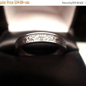 Mexican 5 Peso Coin Ring, Aztec design calander