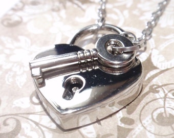 Silver heart Lock and key necklace Vintage style real working padlock w key on matching Stainless steel chain.working lock