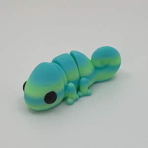 Camaleón articulado impreso en 3D: juguete flexible y colorido para inquietarse, mascota de escritorio que se mueve, regalo para amantes de los reptiles, figura pequeña de PLA (2") de zou3d