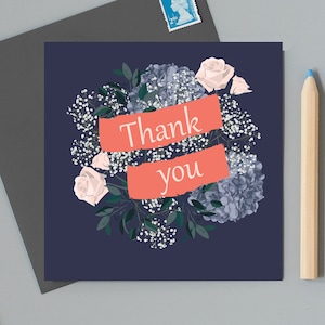 Carte de remerciement, carte bleu marine avec bouquet floral