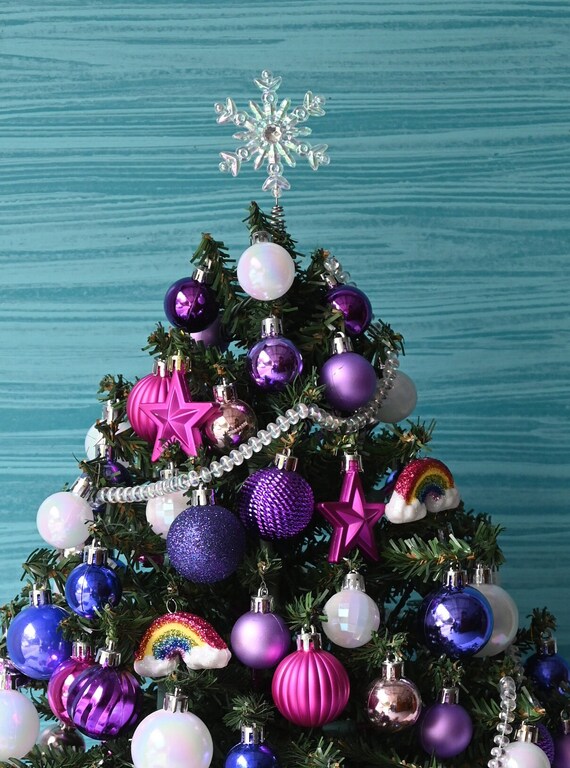 Fully decorated 2024 christmas tree