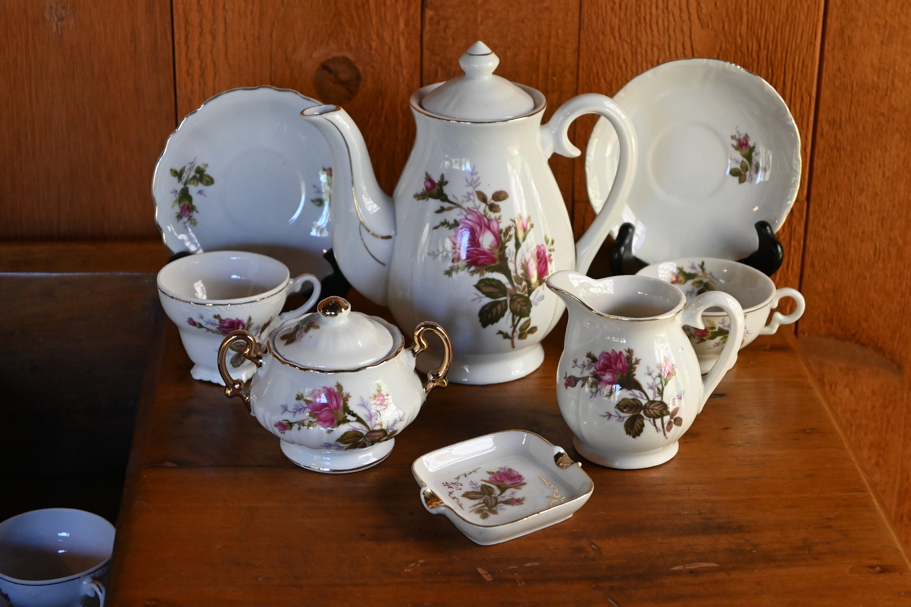 Roses Tea Set, Royal Sealy China, Made in Japan, Moss Rose Pattern