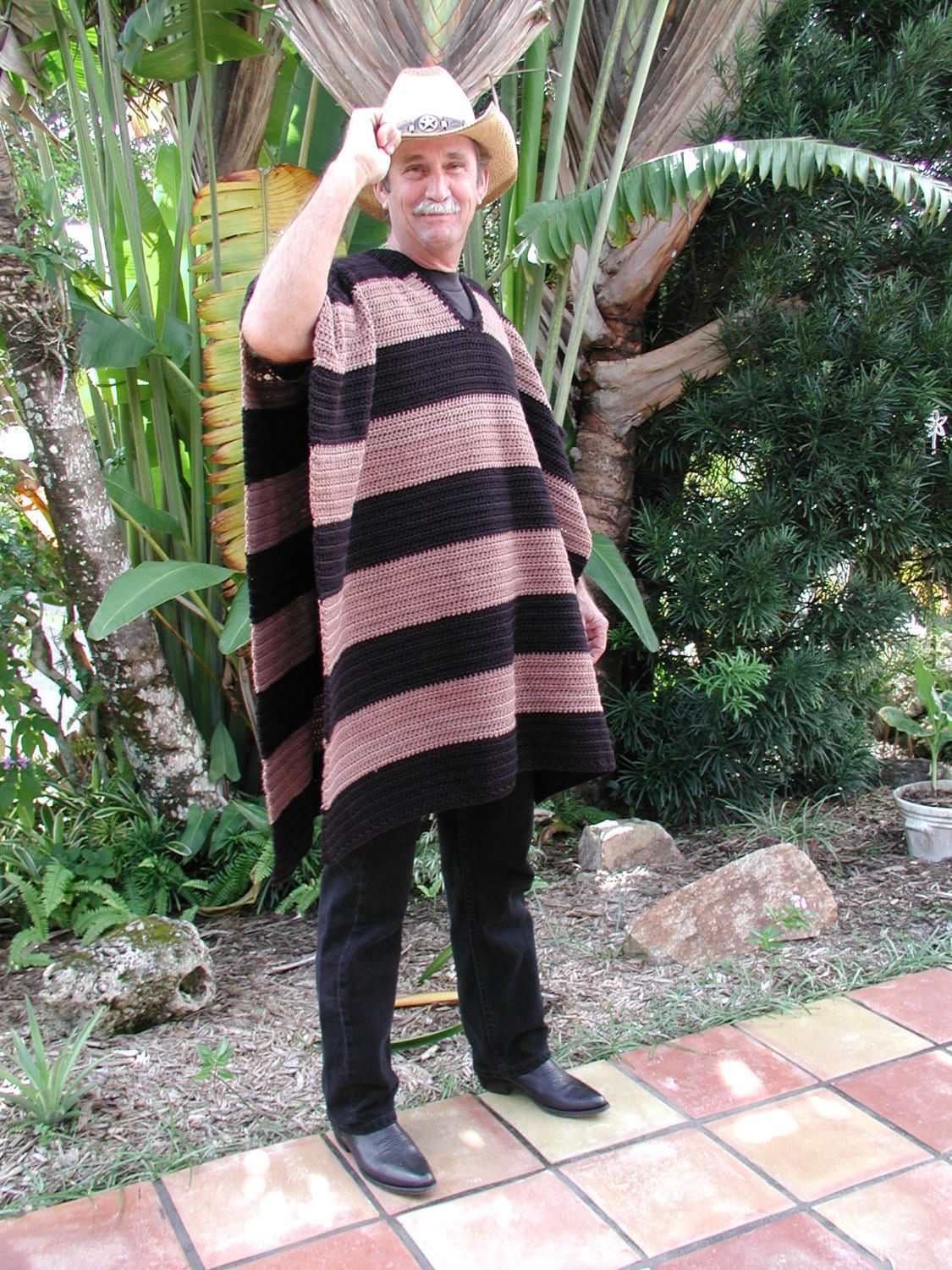 Mans Poncho, Crochet Poncho, Man Sweater, Men Mexican Fashion, Western Poncho, in Black and Tan, Men Outdoor Fashion