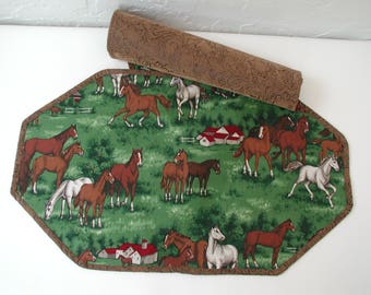 Paardendinermatten, tafelplacemats, set van 4 Green Meadows-paarden, keukendecoratie, eettafeldecor, boerderijdecor, paardenplacemats