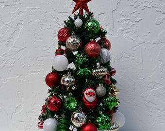 WHAT WE WANT _ 木製Xmas tree Embracing Imperfect Christmas Trees